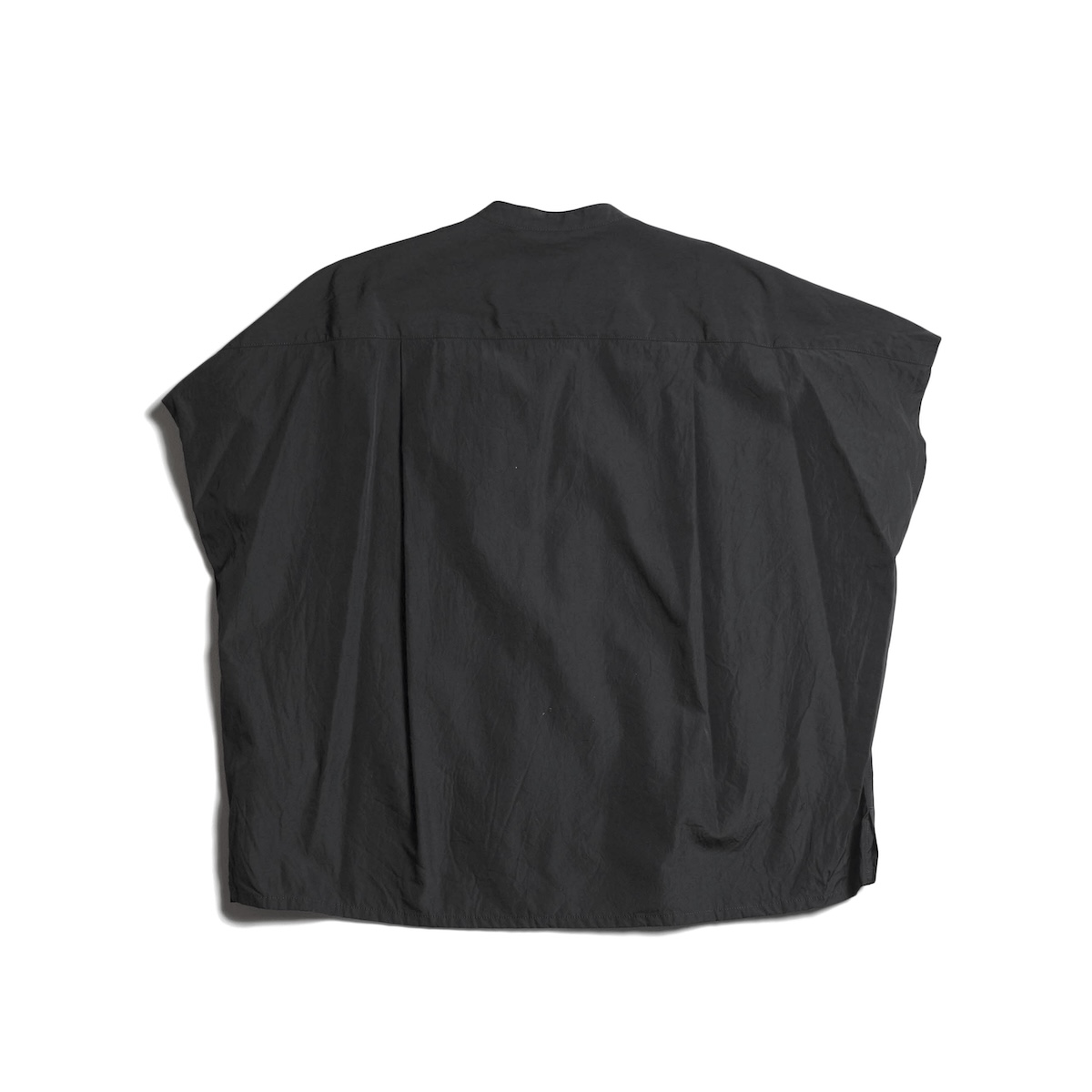 YLEVE / COTTON CUPRA HALF ZIP SHIRT (Black) 背面